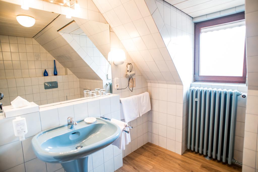 Gasthof Zum Weissen Lamm Sommerach Eksteriør bilde